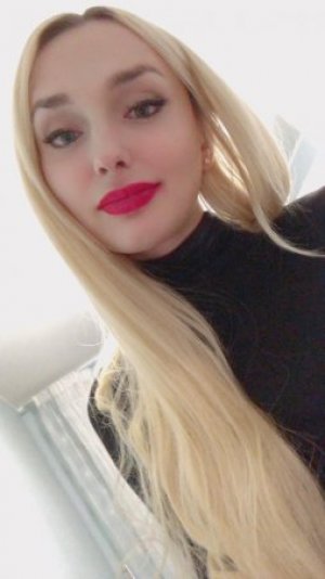 Транссексуалка Алена