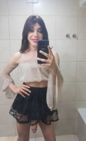 Транссексуалка Виктория