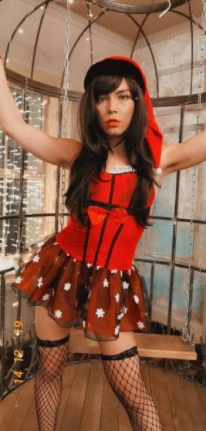 Транссексуалка Слава Транс