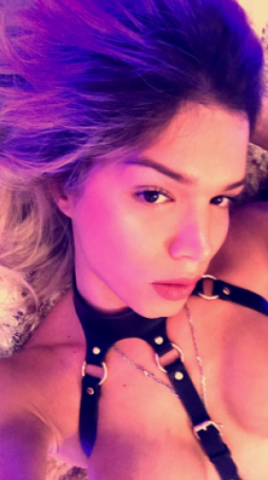 Транссексуалка Сия